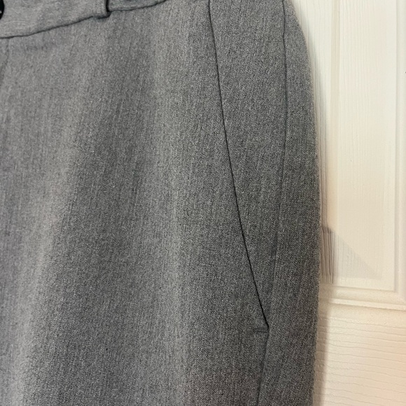 Banana Republic Avery 12 ankle slacks pants. Medium Heather gray color. - Picture 3 of 11